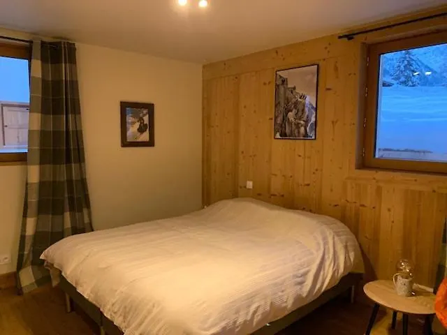 Mitoyen Le Rusticana Alpehytte Chamonix