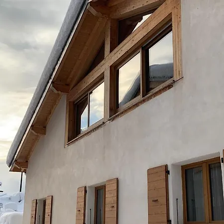 Alpehytte Mitoyen Le Rusticana *